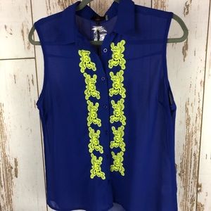 NWT Lulumari Sheer Blouse, Size Large.